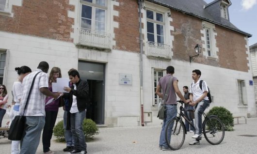 Institut de Touraine Фото 7