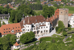 Schloss Neubeuern Фото 2